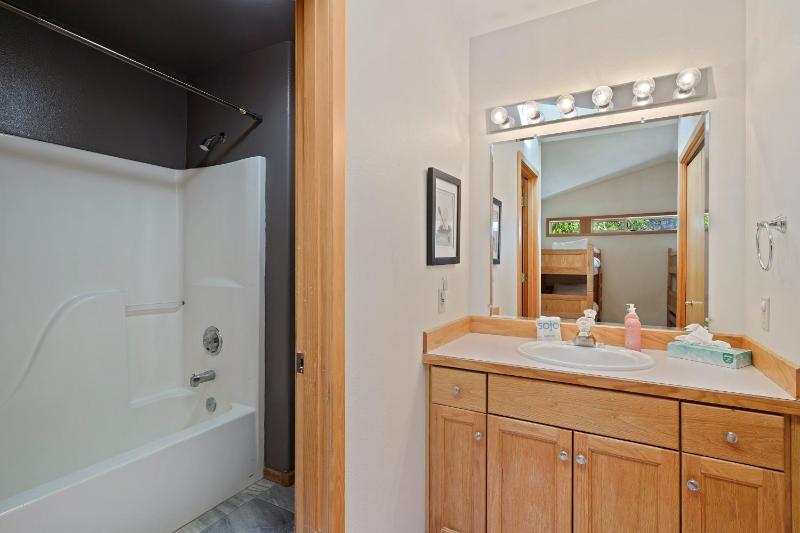 1 Colonial - image 40