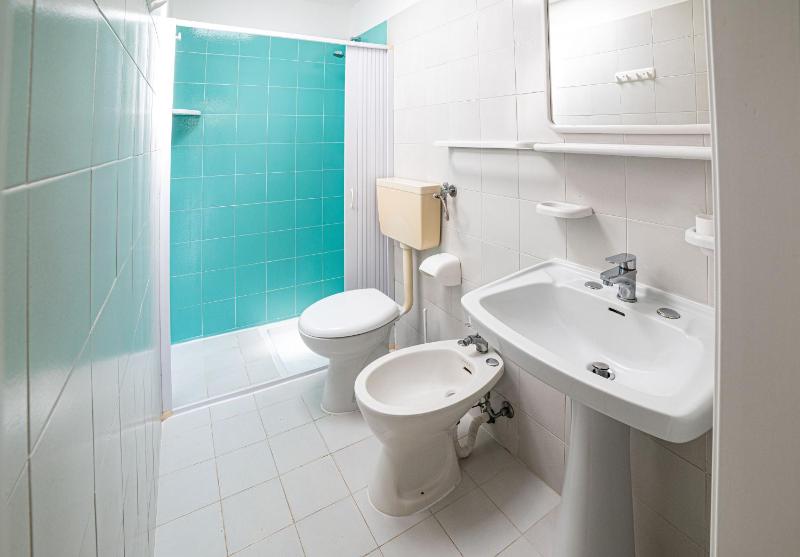 Economy One-Bedroom Bungalow  image 2