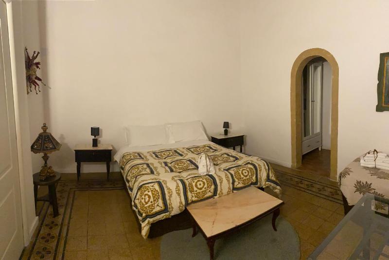 Economy Double Room image 1