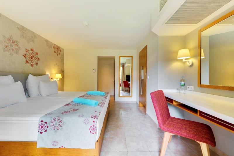 Standard Single Room image 4