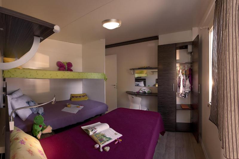 Standard Bungalow image 2