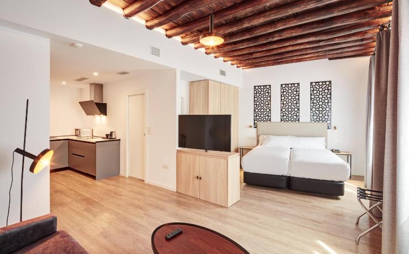 Sercotel Granada Suites - image 12