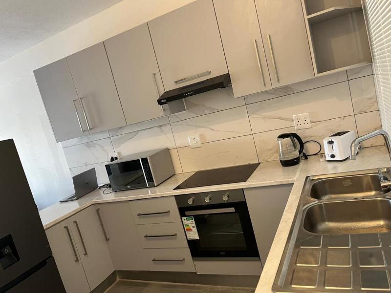 Fishers Court Apartment 29 - image 13
