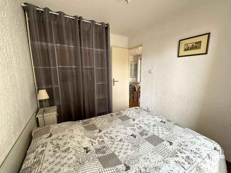 HYEDES Appartement climatise pour 4 personnes sur le port de Hyeres - image 23