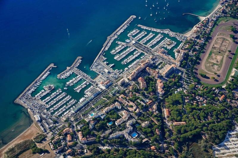 HYEDES Appartement climatise pour 4 personnes sur le port de Hyeres - image 18