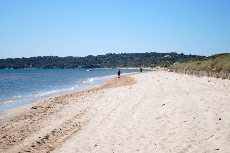 HYEDES Appartement climatise pour 4 personnes sur le port de Hyeres - image 16