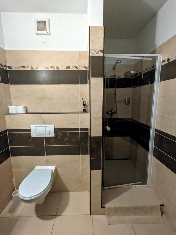 Double or Twin Room image 4