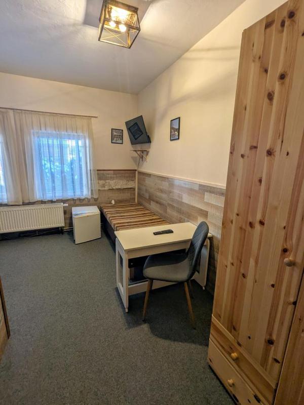 Single Room image 1