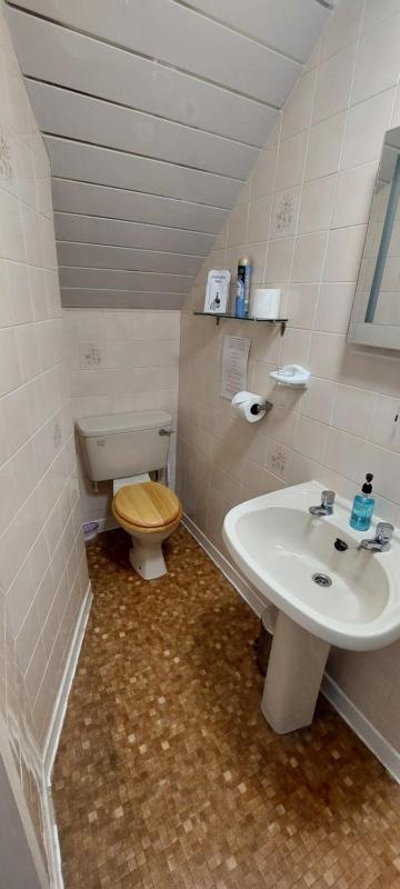 Single Room image 2