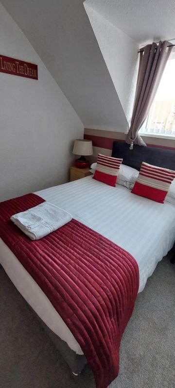 Single Room image 3