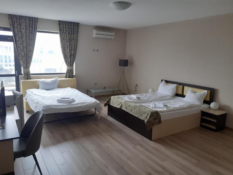 Triple Room image 1