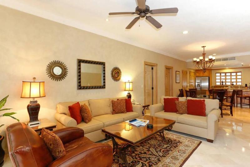 3 UNITS from THE OCEAN Villa 1304 Beach Front - image 8
