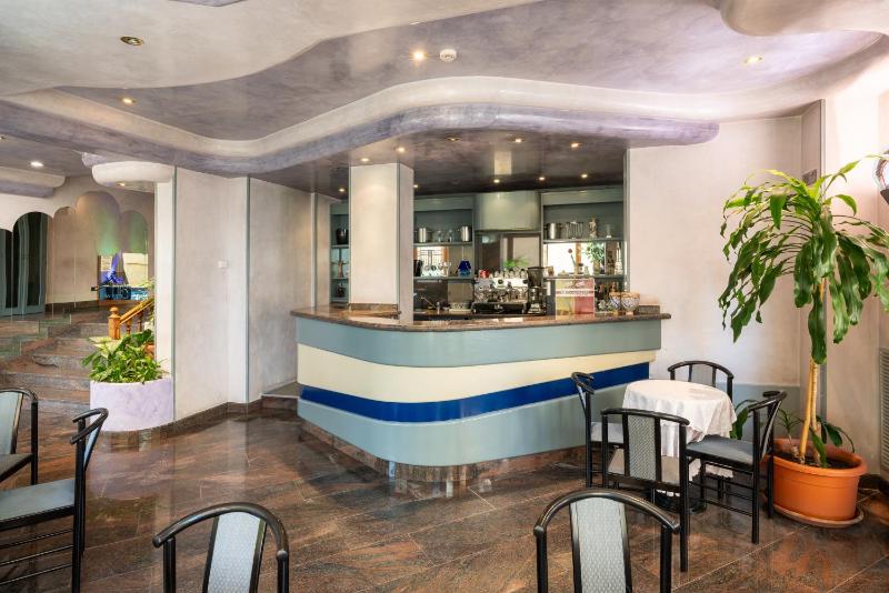 Hotel Careni Villa Italia - image 38