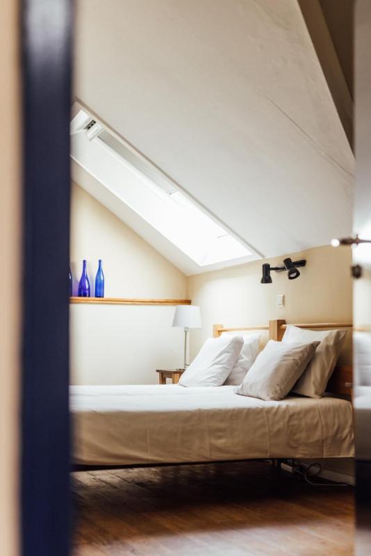Double or Twin Room with Garden View image 3