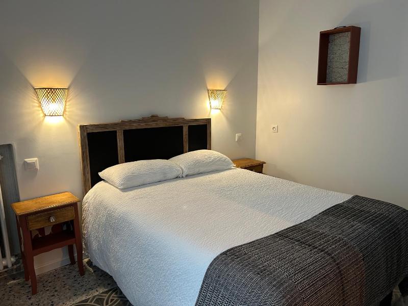 Double Room image 1