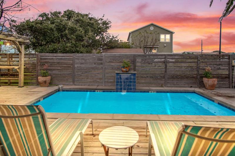 Oleander House - Pet Friendly PRIVATE POOL - image 11