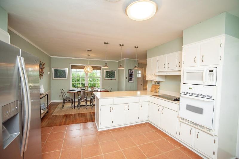 Oleander House - Pet Friendly PRIVATE POOL - image 37