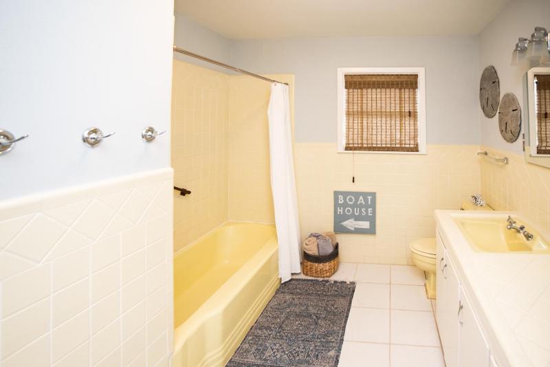 Oleander House - Pet Friendly PRIVATE POOL - image 3