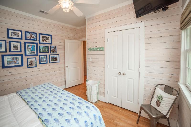 Oleander House - Pet Friendly PRIVATE POOL - image 46