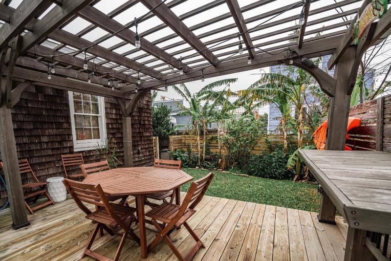 Oleander House - Pet Friendly PRIVATE POOL - image 17