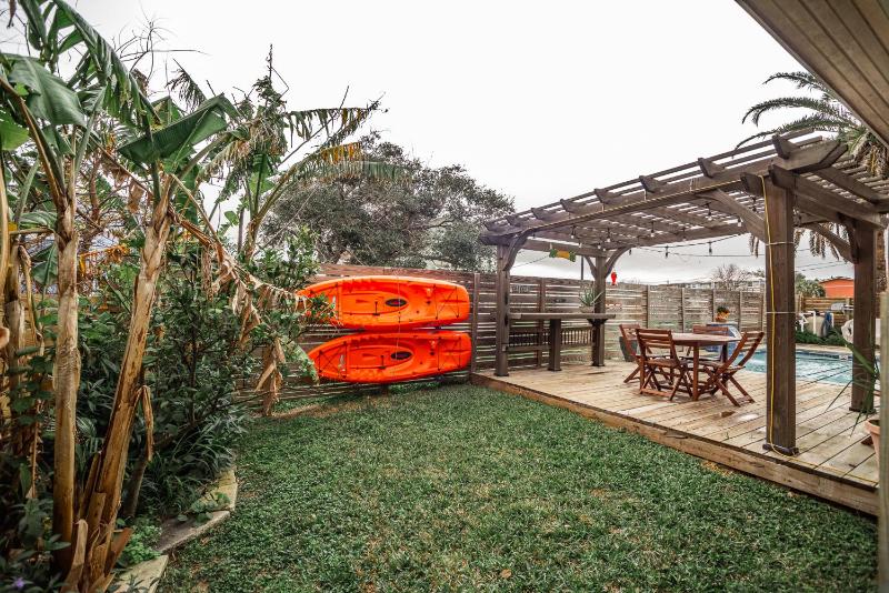 Oleander House - Pet Friendly PRIVATE POOL - image 10