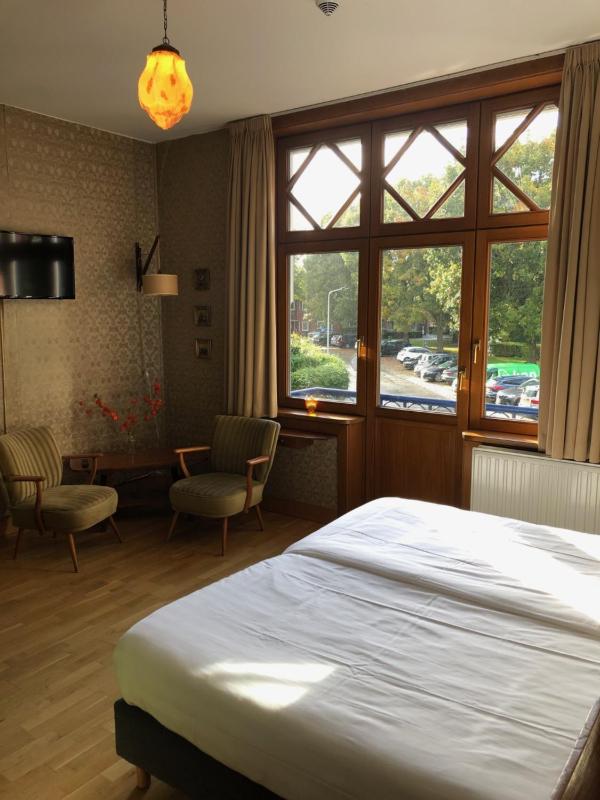Comfort Double Room with Bath image 3