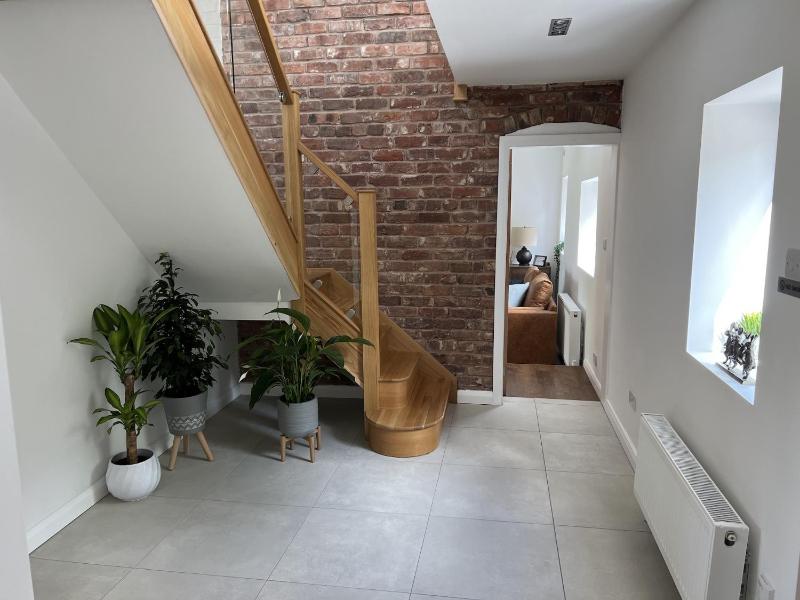 No1 Little Barrow Barns - image 27