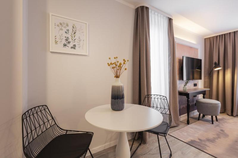 Standard Single Room with Balcony and Kitchenette image 4