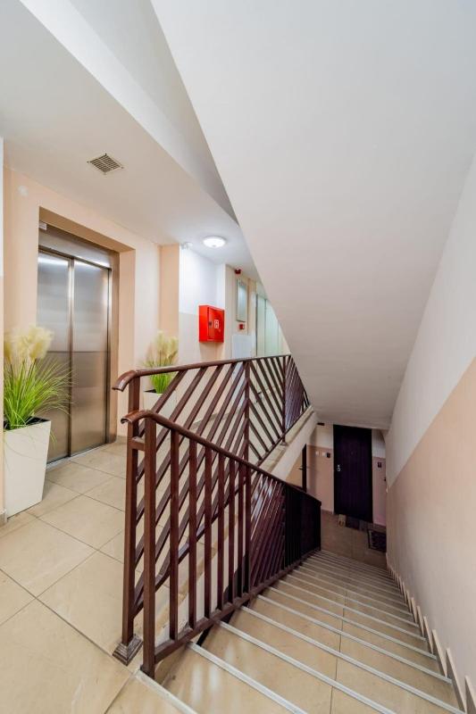 Aqualux Apartment with Garage and Spa - image 6