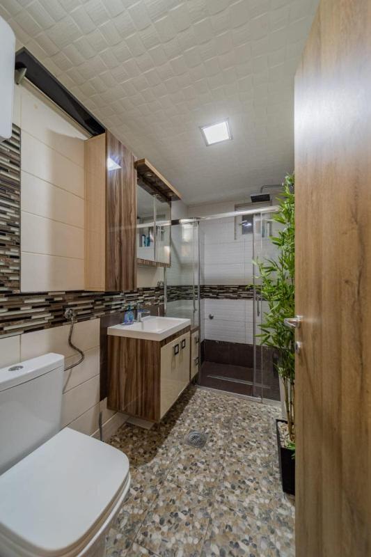Aqualux Apartment with Garage and Spa - image 13