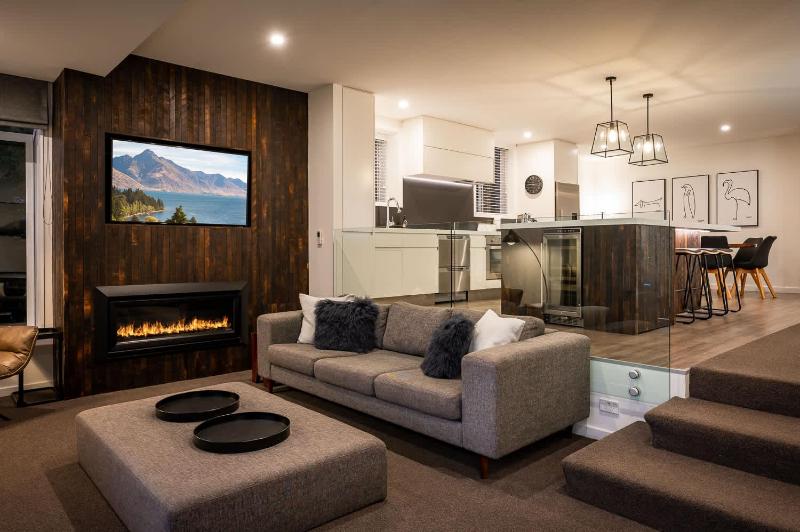 Villa Habeke- Lake Views- Gas Fire- AC- BBQ - image 16