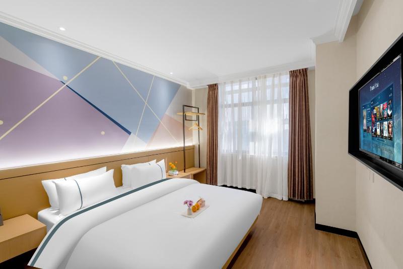 Superior Queen Room image 1