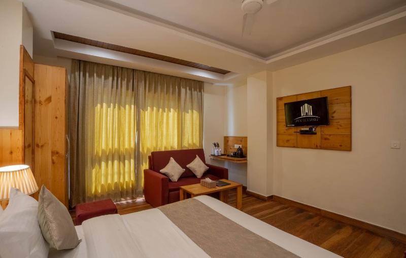 Perfectstayz Value Vista 5 min walk to Mall road - image 2