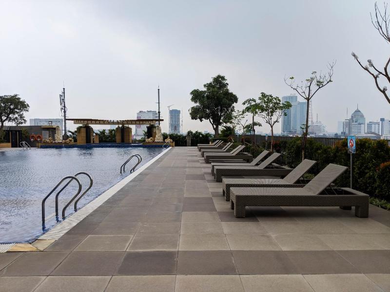 Vibrant and Luxurious 2BR Apartment at Trillium Residence Surabaya By Travelio - image 7