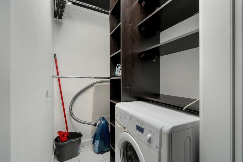 Dwupoziomowy Apartament Żmigrodzka z Tarasem w Poznaniu by Noclegi Renters - image 15
