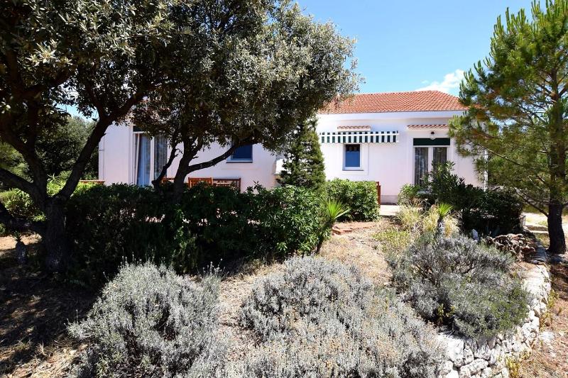 Four-Bedroom House image 4