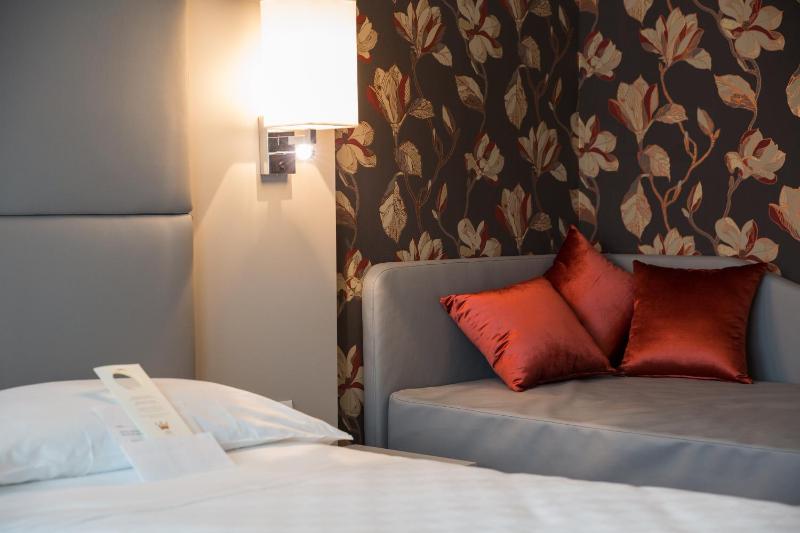 Triple Room image 2