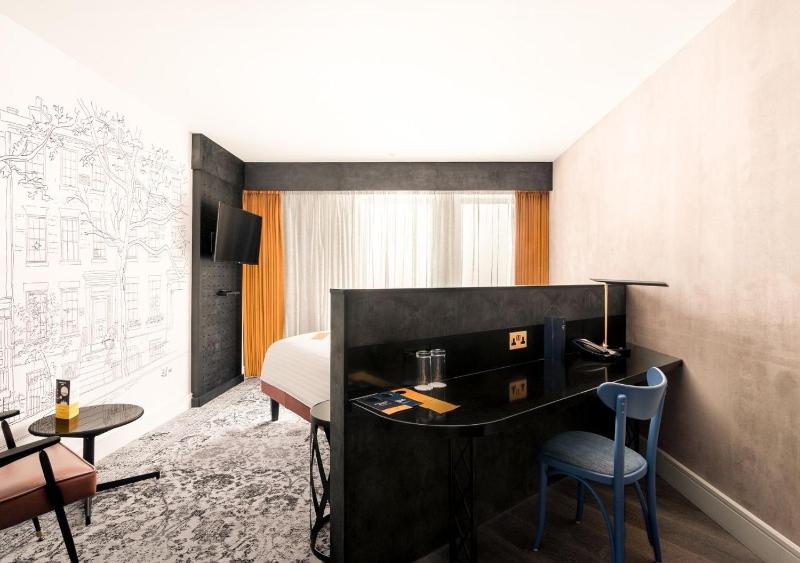 Standard Queen Room image 3