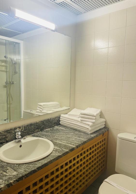 One-Bedroom Apartment (3 Adults) image 2