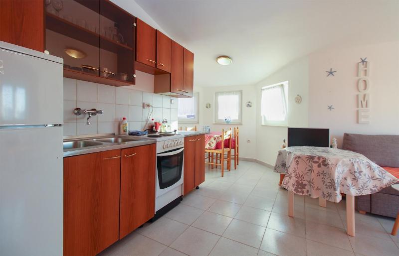 Apartment image 4