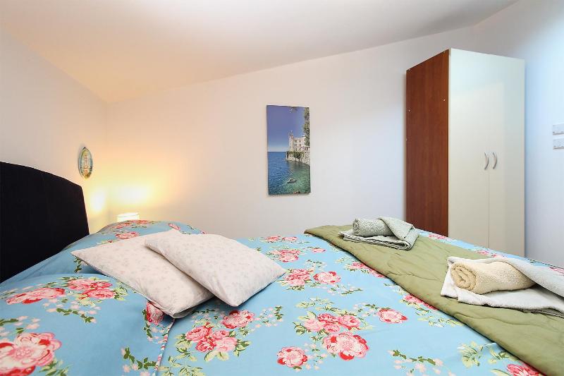 Apartment image 4