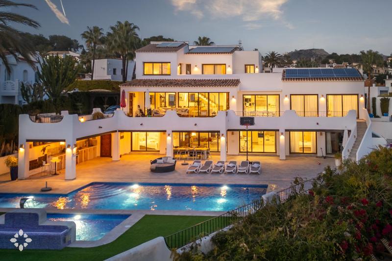 Villa Mar Coral by Abahana Luxe - image 14