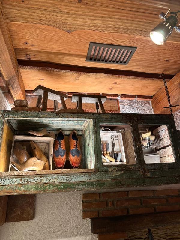 Classic Double Room image 3