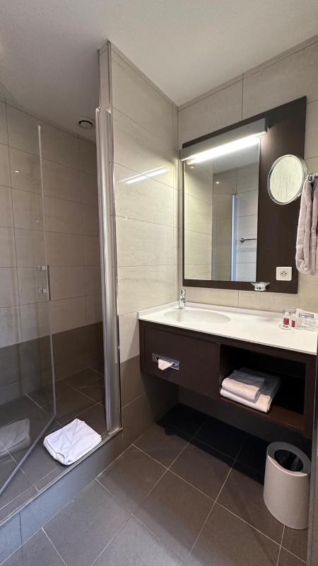Economy Double Room image 3