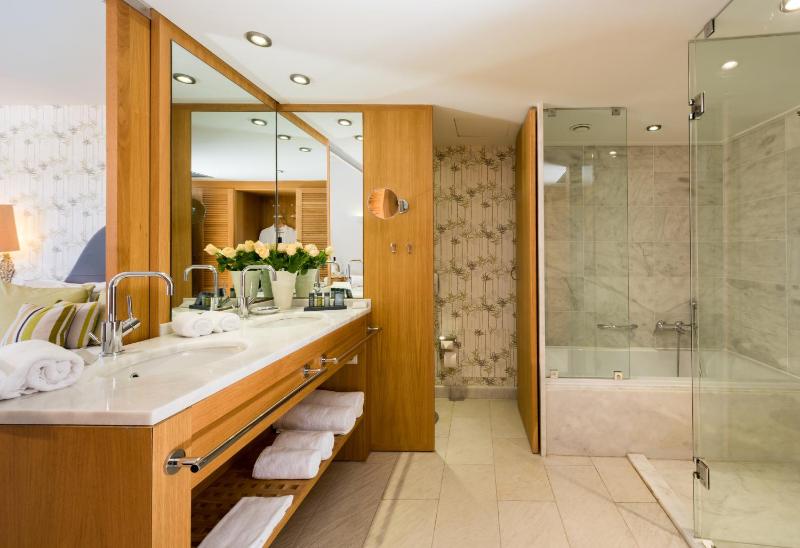 Mythica Bungalow with Private Pool, Sea View image 4