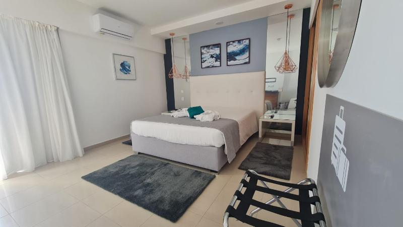 Junior Deluxe Suite image 3