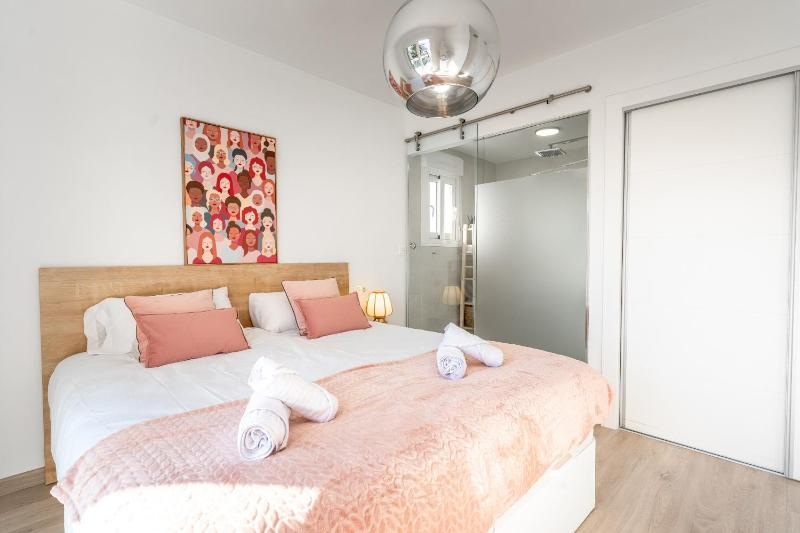 Azure Escape Villa Gran Alacant by United Renters - image 14