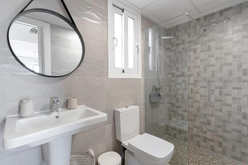 Azure Escape Villa Gran Alacant by United Renters - image 33