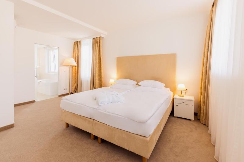 Suite image 2