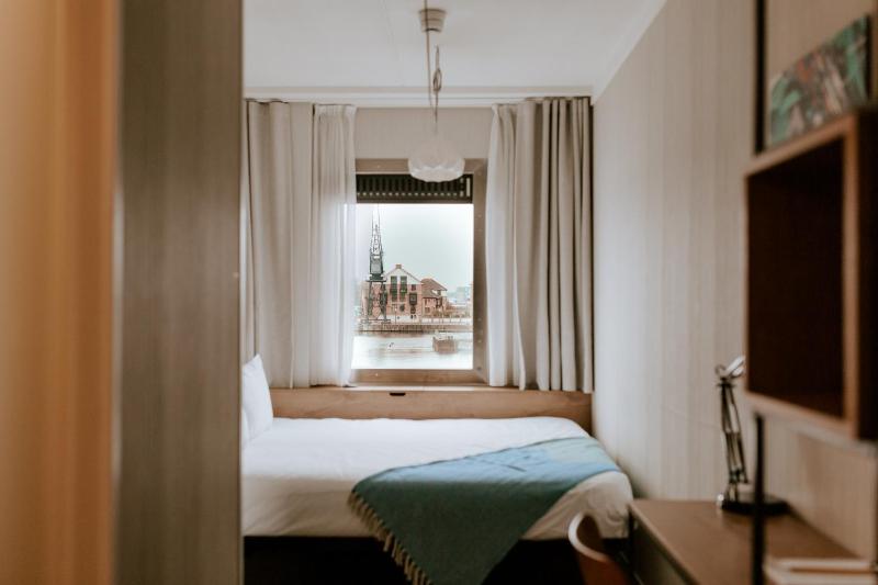 Double Room with River View image 4